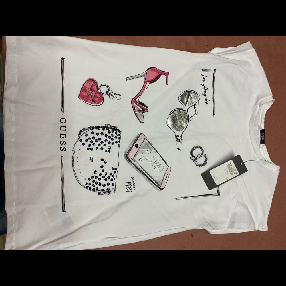 Girls Guess t shirt
